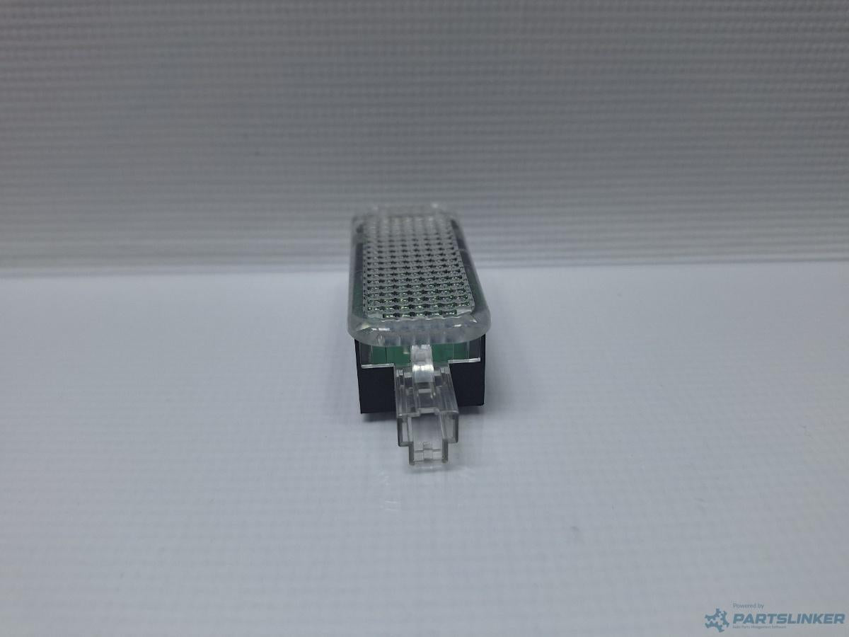 Lampa lumina ambientala AUDI A4 IV Avant (8K5, B8) [ 2007 - 2015 ] TDI (CJCD, CMFB, CSUA) 110KW|150HP OEM 4E0947415