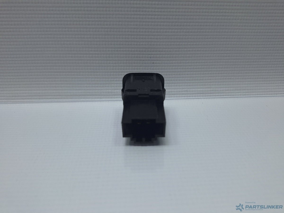 Buton deschidere usita rezervor VOLKSWAGEN BORA (1J2) [ 1998 - 2013 ] TDI (AGR, ALH) 66KW|90HP 3B0959833A