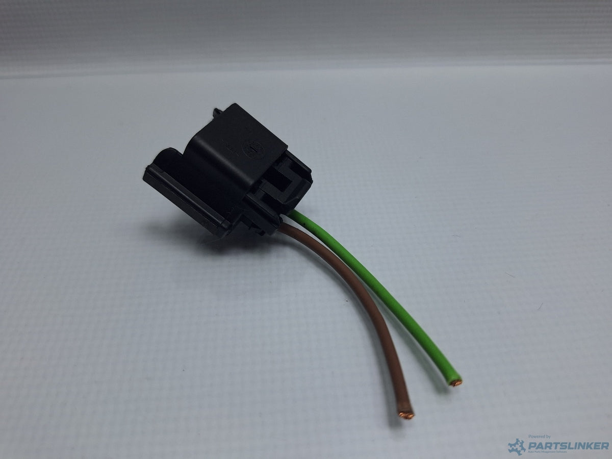 Mufa conector 2 pini AUDI A4 IV Avant (8K5, B8) [ 2007 - 2015 ] TDI (CJCD, CMFB, CSUA) 110KW|150HP 3D0941165A