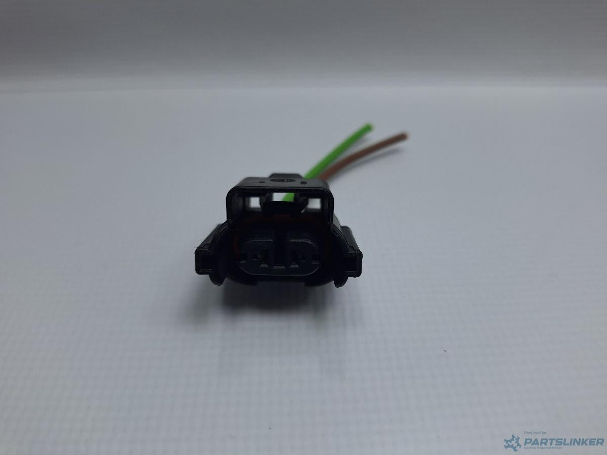 Mufa conector 2 pini AUDI A4 IV Avant (8K5, B8) [ 2007 - 2015 ] TDI (CJCD, CMFB, CSUA) 110KW|150HP OEM 3D0941165A