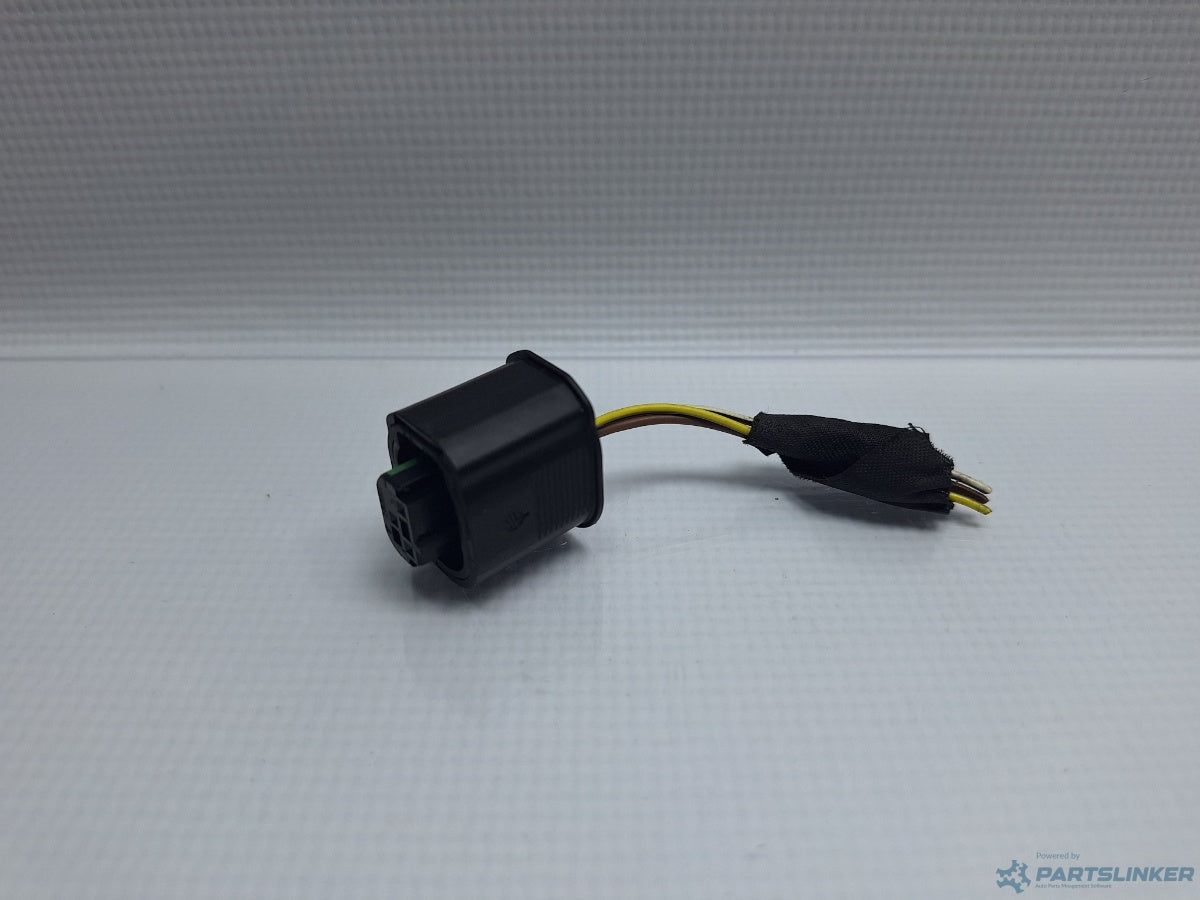 Mufa conector 3 pini AUDI A4 IV Avant (8K5, B8) [ 2007 - 2015 ] TDI (CJCD, CMFB, CSUA) 110KW|150HP 4B0972883
