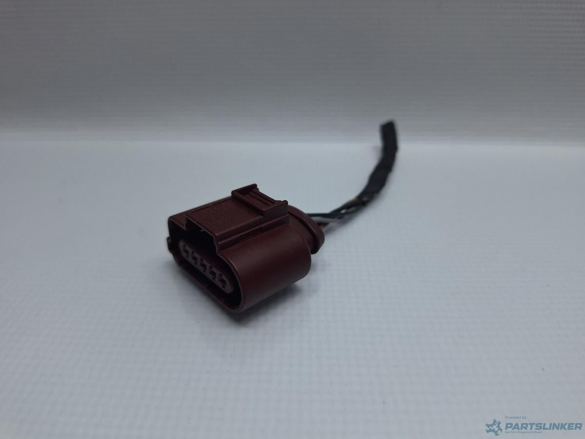 Mufa conector 5 pini AUDI A4 IV Avant (8K5, B8) [ 2007 - 2015 ] TDI (CJCD, CMFB, CSUA) 110KW|150HP OEM 8K0973705B
