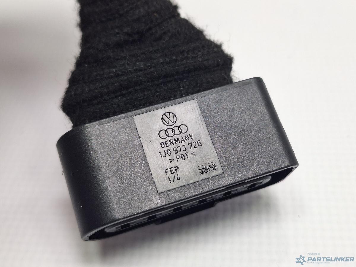 Mufa conector 6 pini AUDI A4 IV Avant (8K5, B8) [ 2007 - 2015 ] TDI (CJCD, CMFB, CSUA) 110KW|150HP OEM 1J0973726