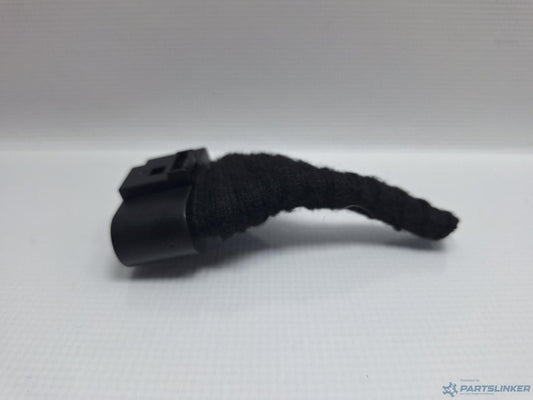 Mufa conector 6 pini AUDI A4 IV Avant (8K5, B8) [ 2007 - 2015 ] TDI (CJCD, CMFB, CSUA) 110KW|150HP OEM 1J0973726