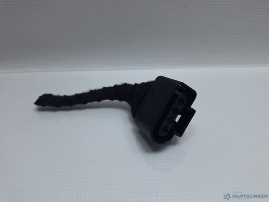 Mufa conector 4 pini AUDI A4 IV Avant (8K5, B8) [ 2007 - 2015 ] TDI (CJCD, CMFB, CSUA) 110KW|150HP 1J0973724