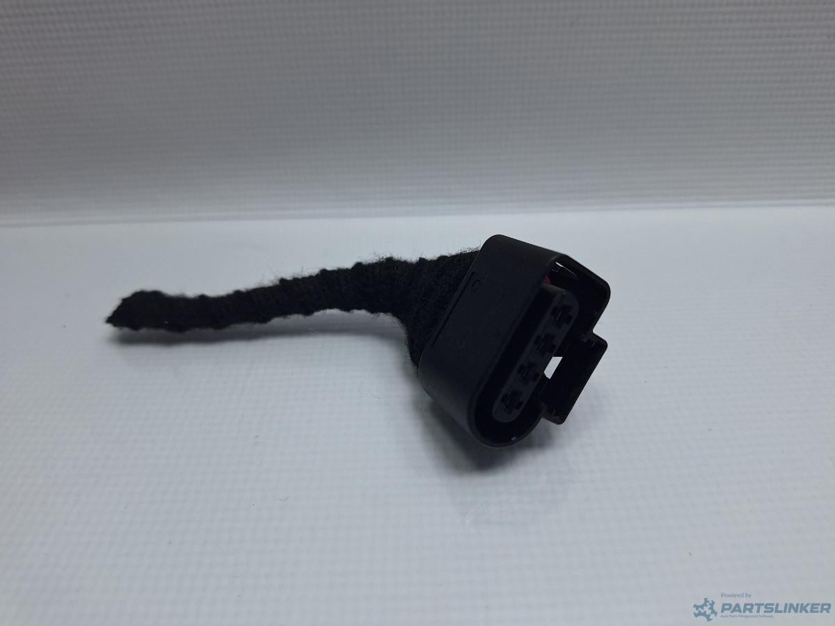 Mufa conector 4 pini AUDI A4 IV Avant (8K5, B8) [ 2007 - 2015 ] TDI (CJCD, CMFB, CSUA) 110KW|150HP OEM 1J0973724