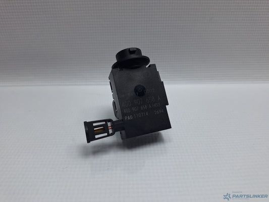 Senzor calitate aer AUDI A4 IV Avant (8K5, B8) [ 2007 - 2015 ] TDI (CJCD, CMFB, CSUA) 110KW|150HP 4G0907658A