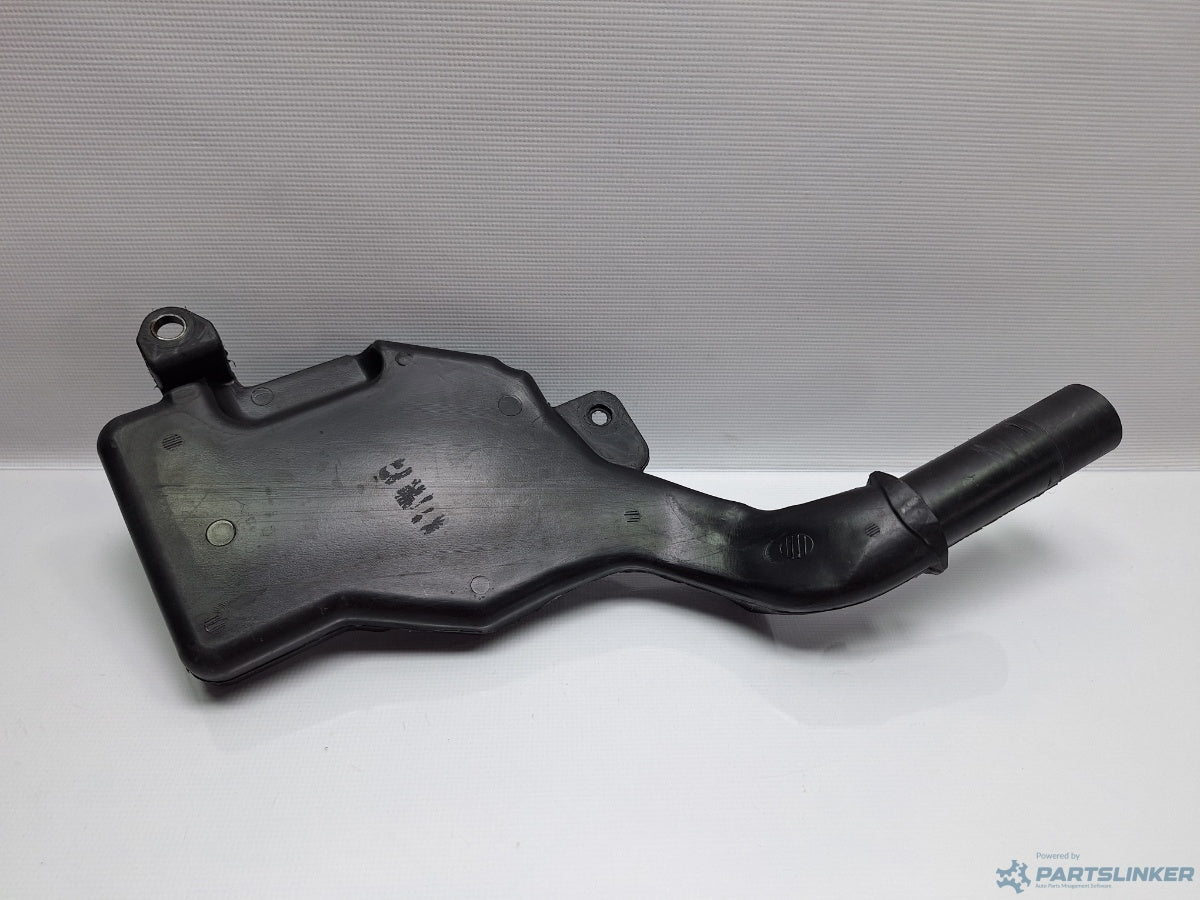 Gat umplere vas lichid parbriz AUDI A4 IV Avant (8K5, B8) [ 2007 - 2015 ] TDI (CJCD, CMFB, CSUA) 110KW|150HP 8T1955463B