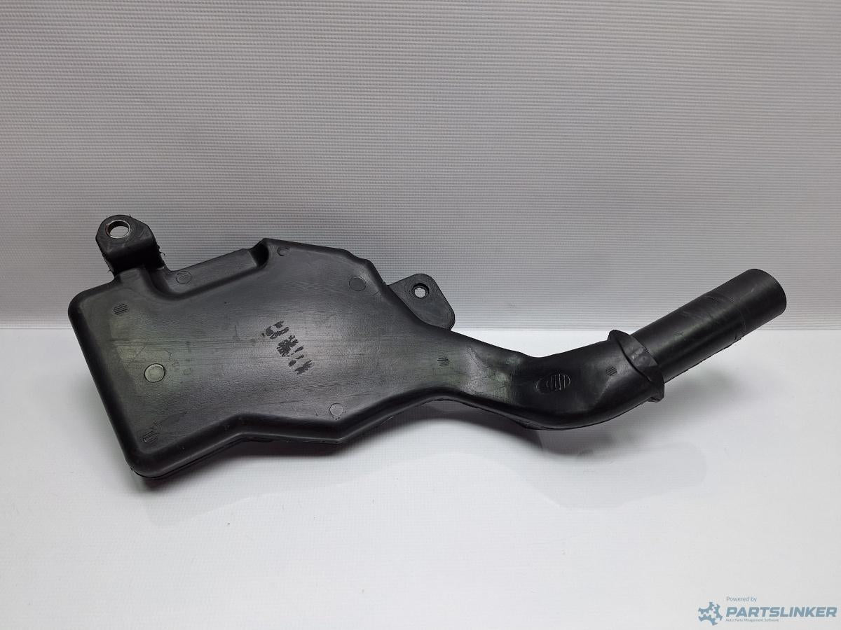 Gat umplere vas lichid parbriz AUDI A4 IV Avant (8K5, B8) [ 2007 - 2015 ] TDI (CJCD, CMFB, CSUA) 110KW|150HP OEM 8T1955463B