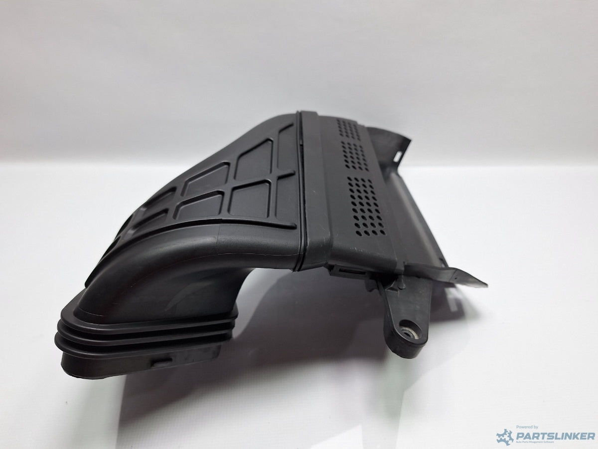 Difuzor captare aer AUDI A4 IV Avant (8K5, B8) [ 2007 - 2015 ] TDI (CJCD, CMFB, CSUA) 110KW|150HP 8R0129739A , 8K0129618K