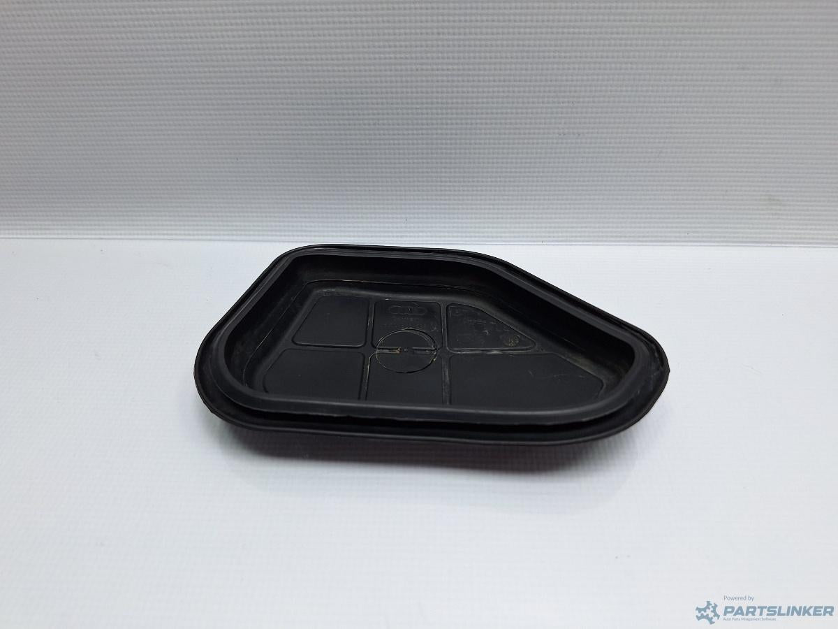 Capac vizitare amortizor dreapta fata AUDI A4 IV Avant (8K5, B8) [ 2007 - 2015 ] TDI (CJCD, CMFB, CSUA) 110KW|150HP OEM 8K0803594
