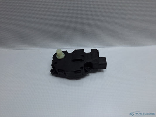 Motoras clapeta aeroterma AUDI A4 IV Avant (8K5, B8) [ 2007 - 2015 ] TDI (CJCD, CMFB, CSUA) 110KW|150HP Behr K9749007