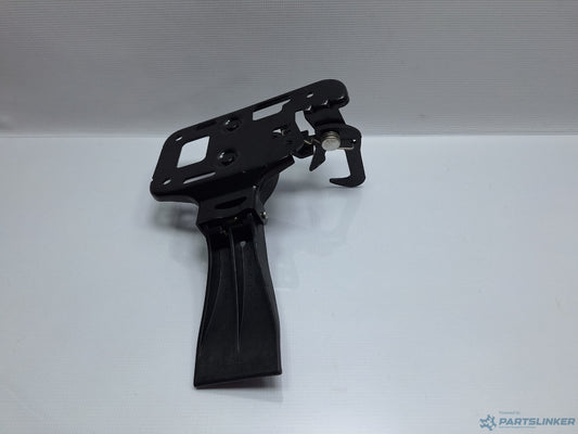 Clapeta deschidere capota AUDI A4 IV Avant (8K5, B8) [ 2007 - 2015 ] TDI (CJCD, CMFB, CSUA) 110KW|150HP 8T0823480