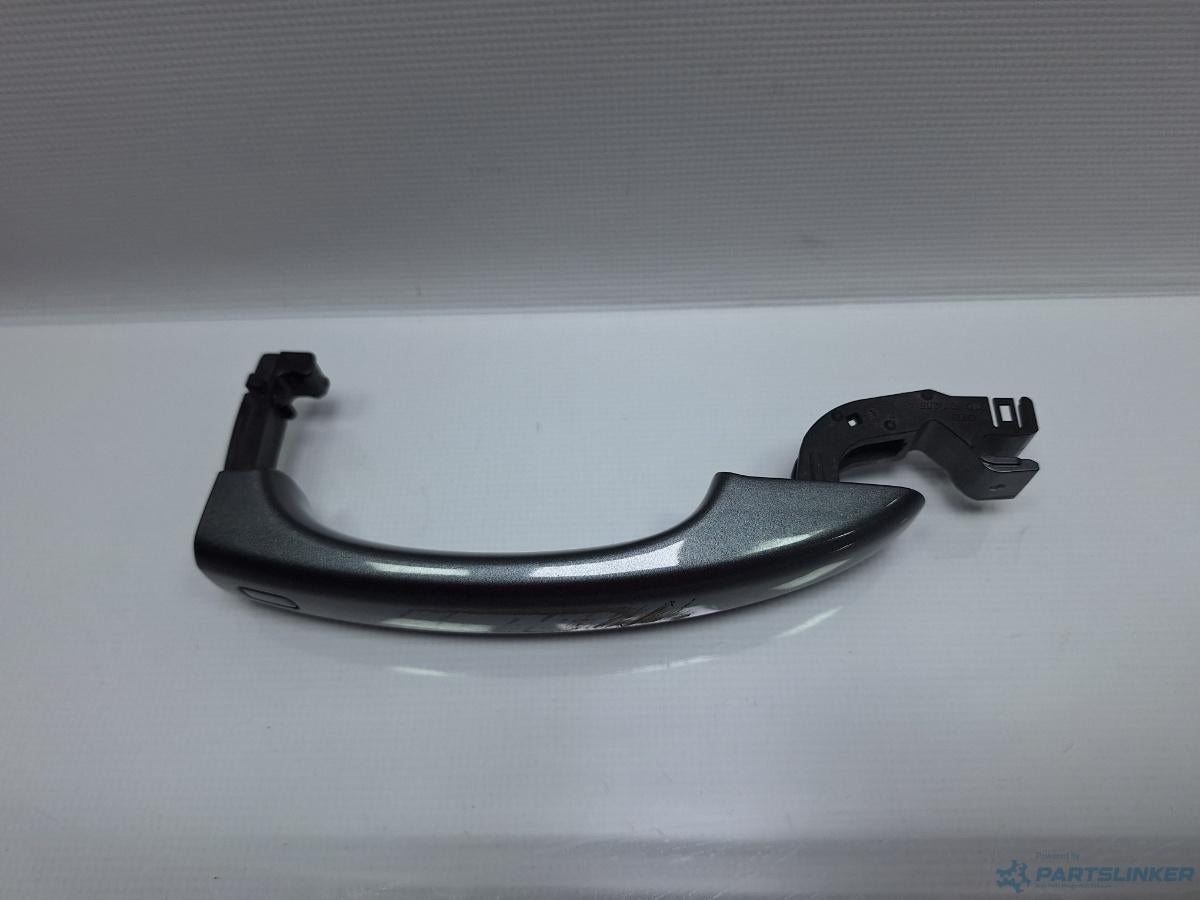 Maner exterior usa stanga AUDI A4 IV Avant (8K5, B8) [ 2007 - 2015 ] TDI (CJCD, CMFB, CSUA) 110KW|150HP OEM 8T0837205A