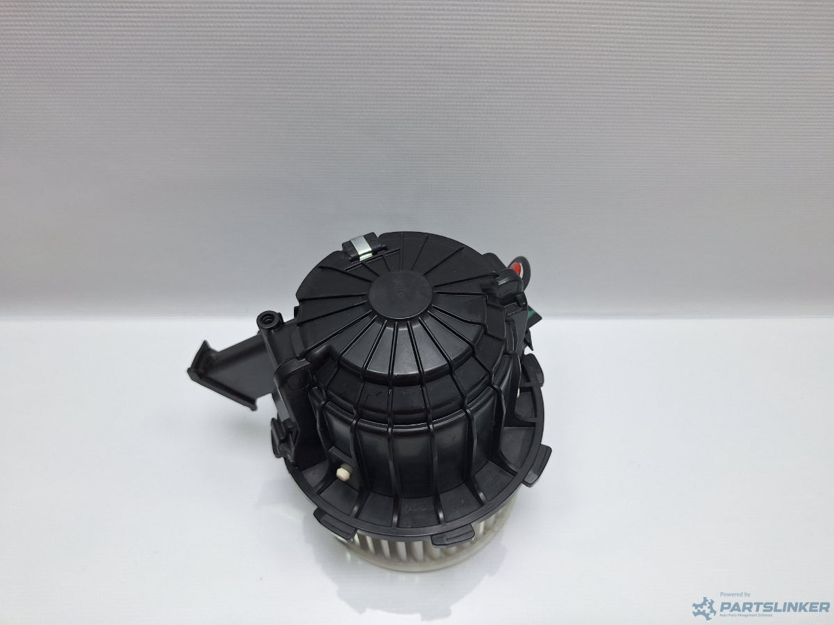 Motoras aeroterma AUDI A4 IV Avant (8K5, B8) [ 2007 - 2015 ] TDI (CJCD, CMFB, CSUA) 110KW|150HP 8T1820021