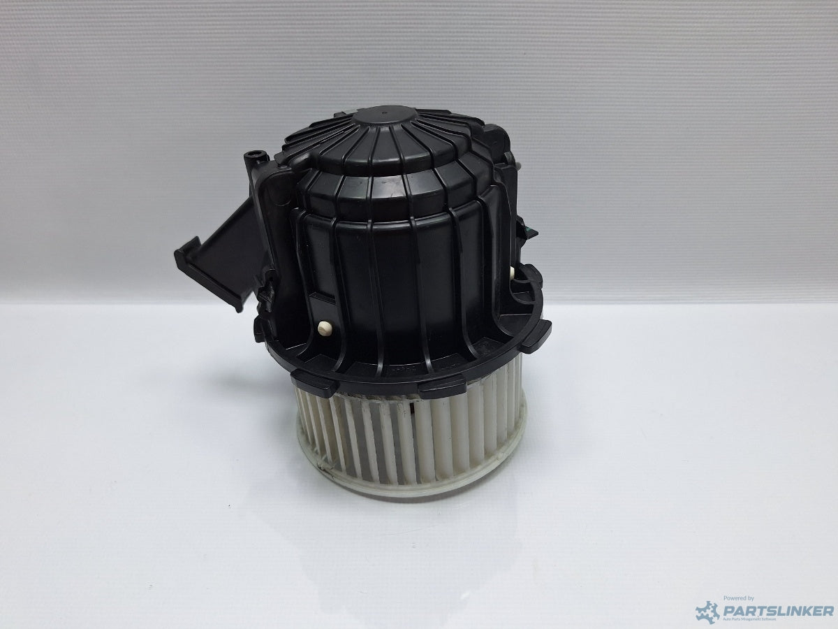 Motoras aeroterma AUDI A4 IV Avant (8K5, B8) [ 2007 - 2015 ] TDI (CJCD, CMFB, CSUA) 110KW|150HP 8T1820021