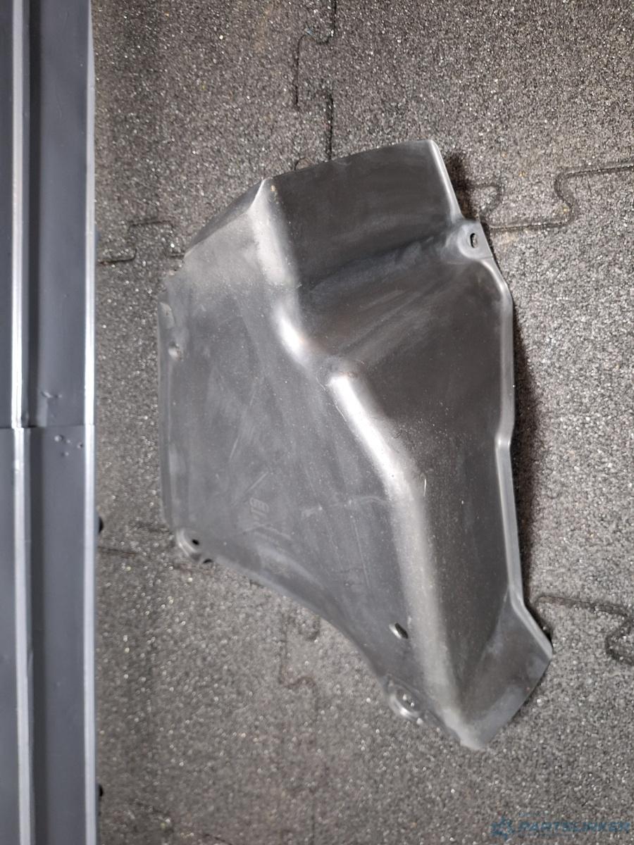 Scut locas roata rezerva AUDI A4 IV Avant (8K5, B8) [ 2007 - 2015 ] TDI (CJCD, CMFB, CSUA) 110KW|150HP OEM 8K0825219A