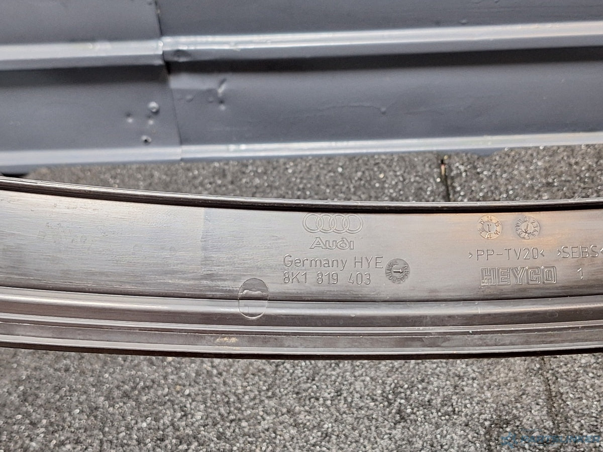 Grila stergatoare AUDI A4 IV Avant (8K5, B8) [ 2007 - 2015 ] TDI (CJCD, CMFB, CSUA) 110KW|150HP 8K1819403