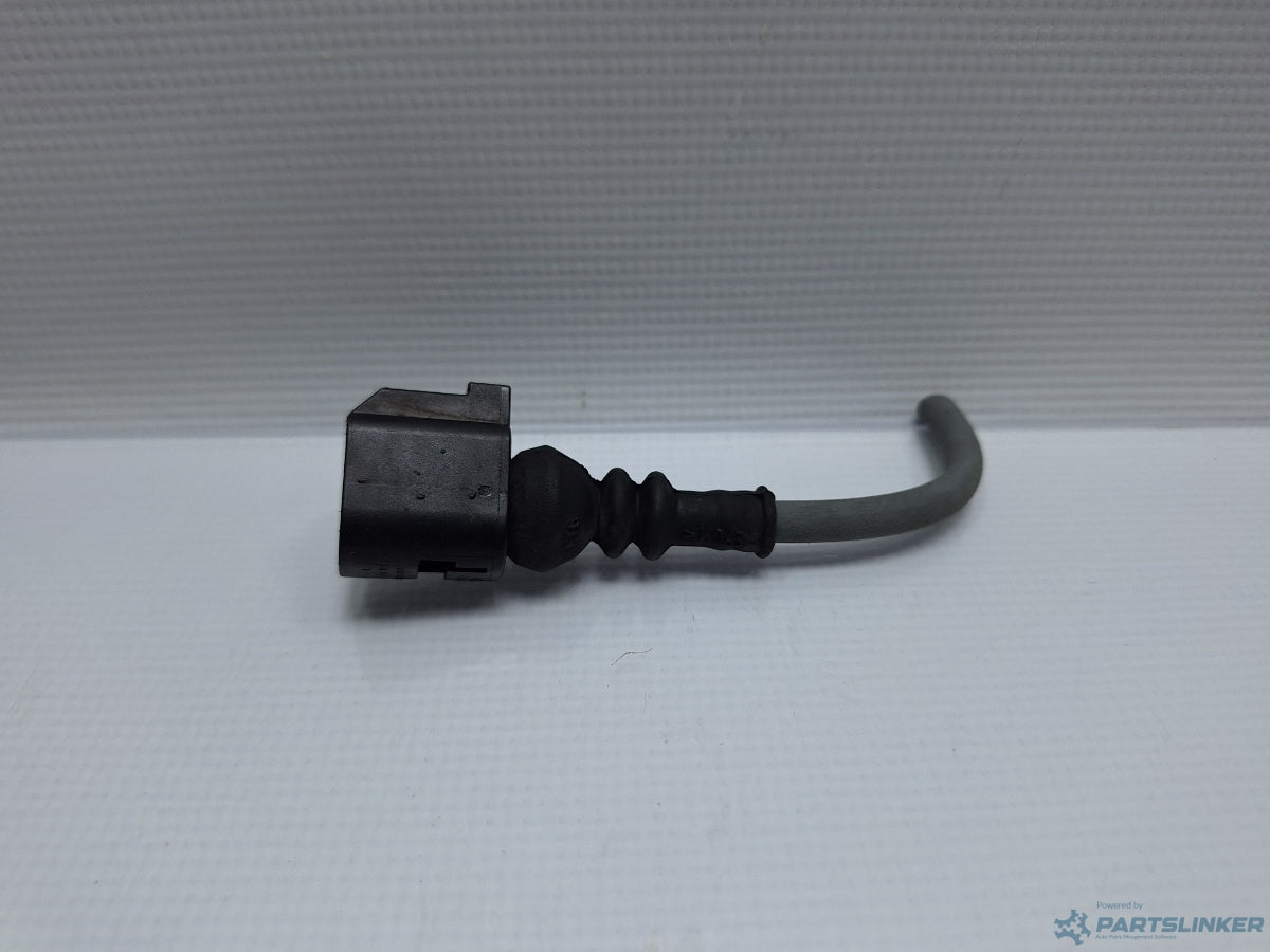 Mufa conector 2 pini AUDI A4 IV Avant (8K5, B8) [ 2007 - 2015 ] TDI (CJCD, CMFB, CSUA) 110KW|150HP 6E0973702