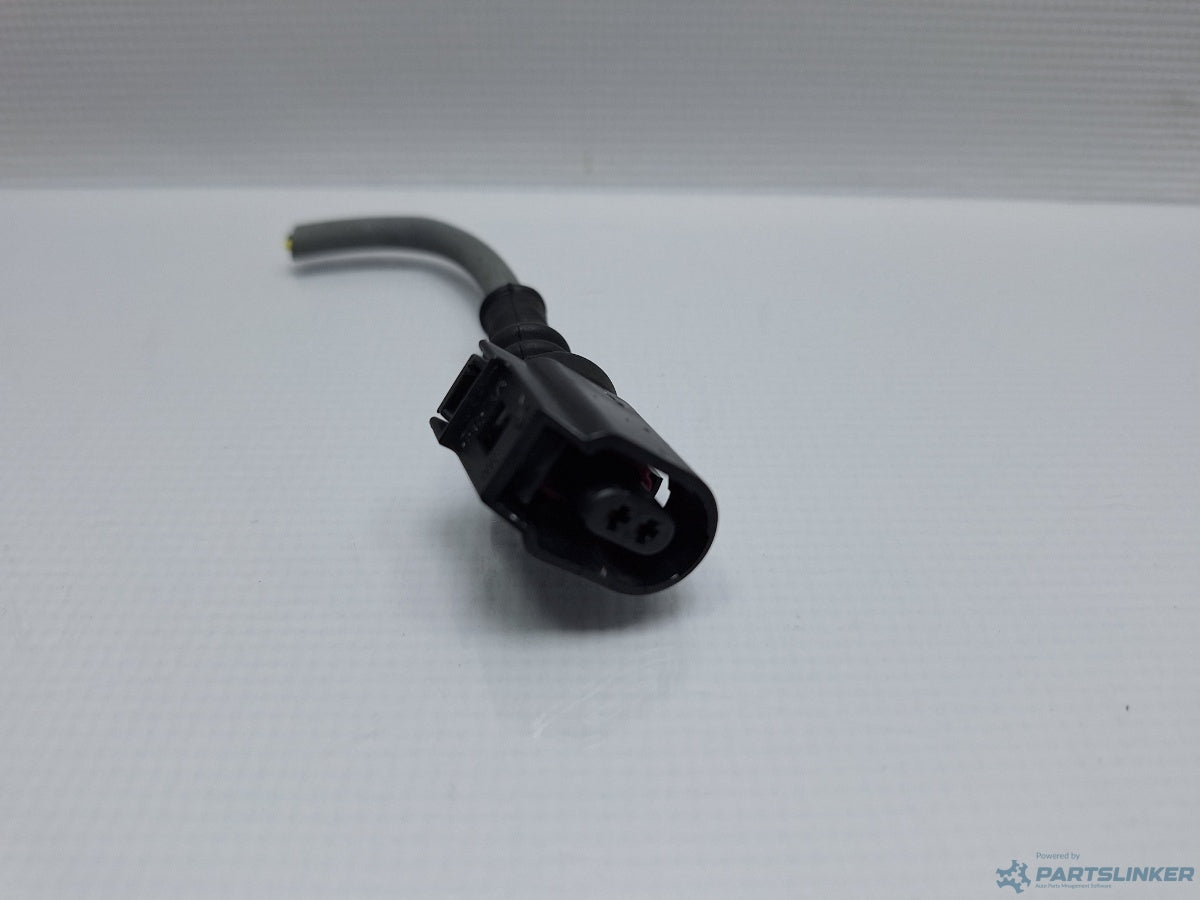 Mufa conector 2 pini AUDI A4 IV Avant (8K5, B8) [ 2007 - 2015 ] TDI (CJCD, CMFB, CSUA) 110KW|150HP 6E0973702