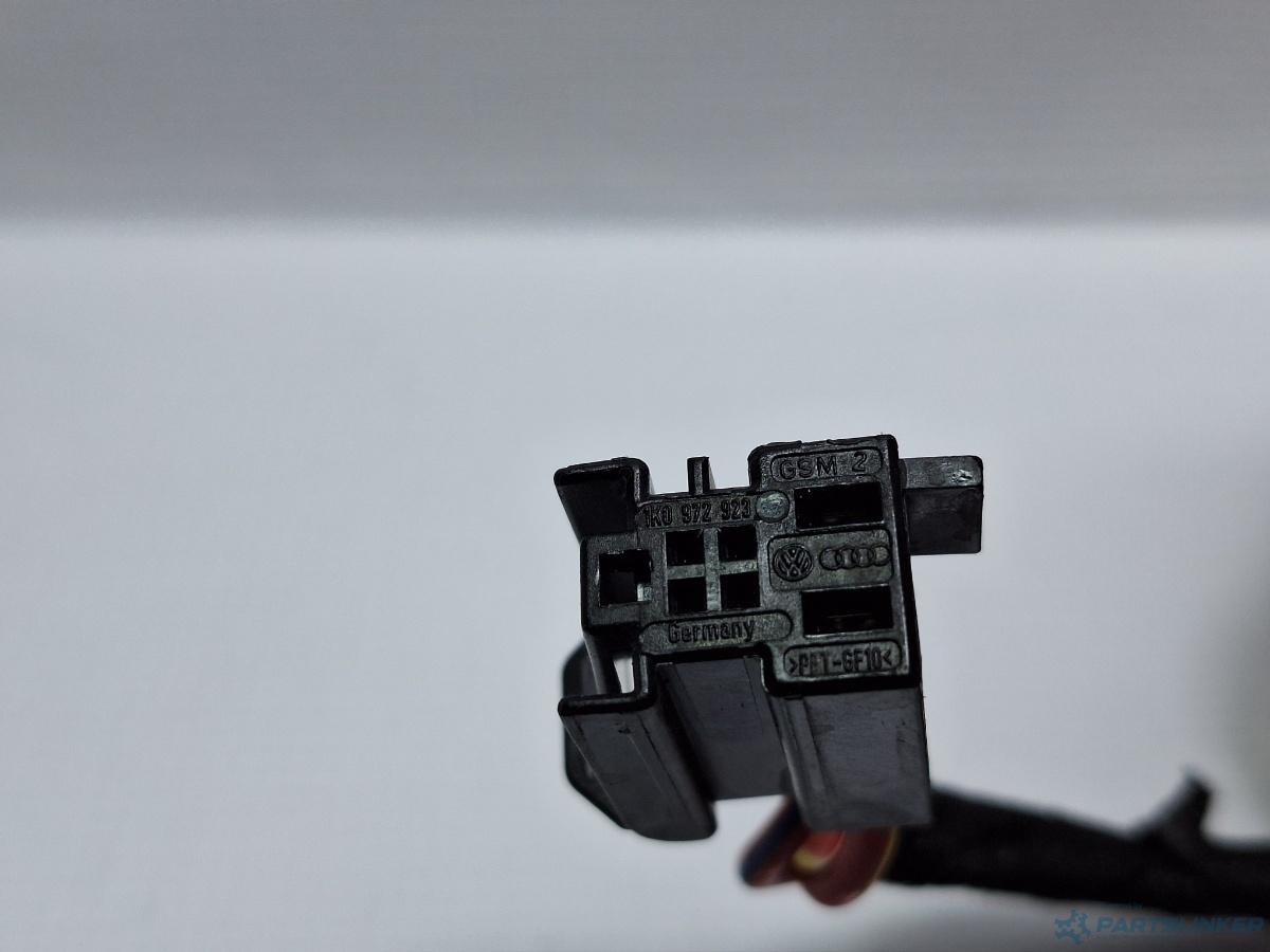 Mufa conector 2 pini AUDI A4 IV Avant (8K5, B8) [ 2007 - 2015 ] TDI (CJCD, CMFB, CSUA) 110KW|150HP OEM 1K0972923
