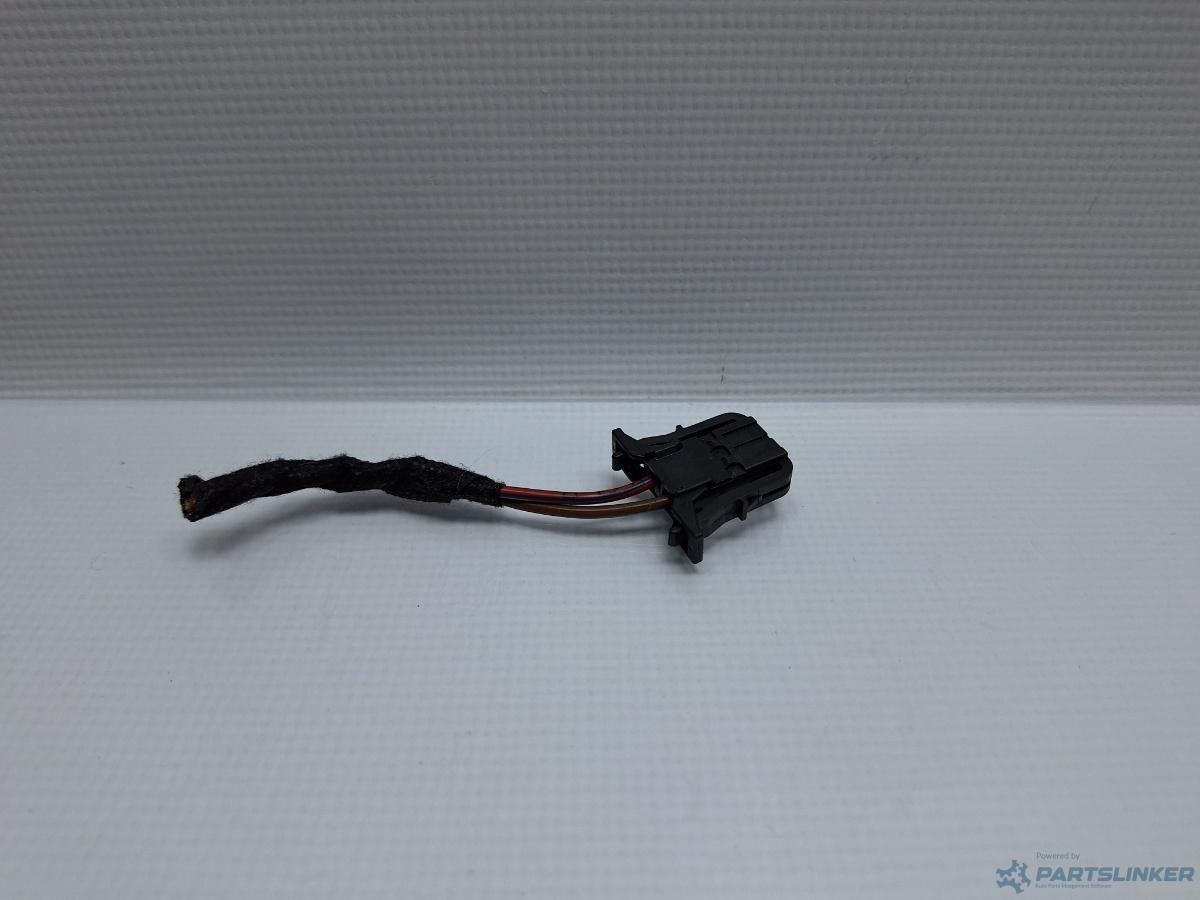 Mufa conector 2 pini AUDI A4 IV Avant (8K5, B8) [ 2007 - 2015 ] TDI (CJCD, CMFB, CSUA) 110KW|150HP OEM 4B0971942