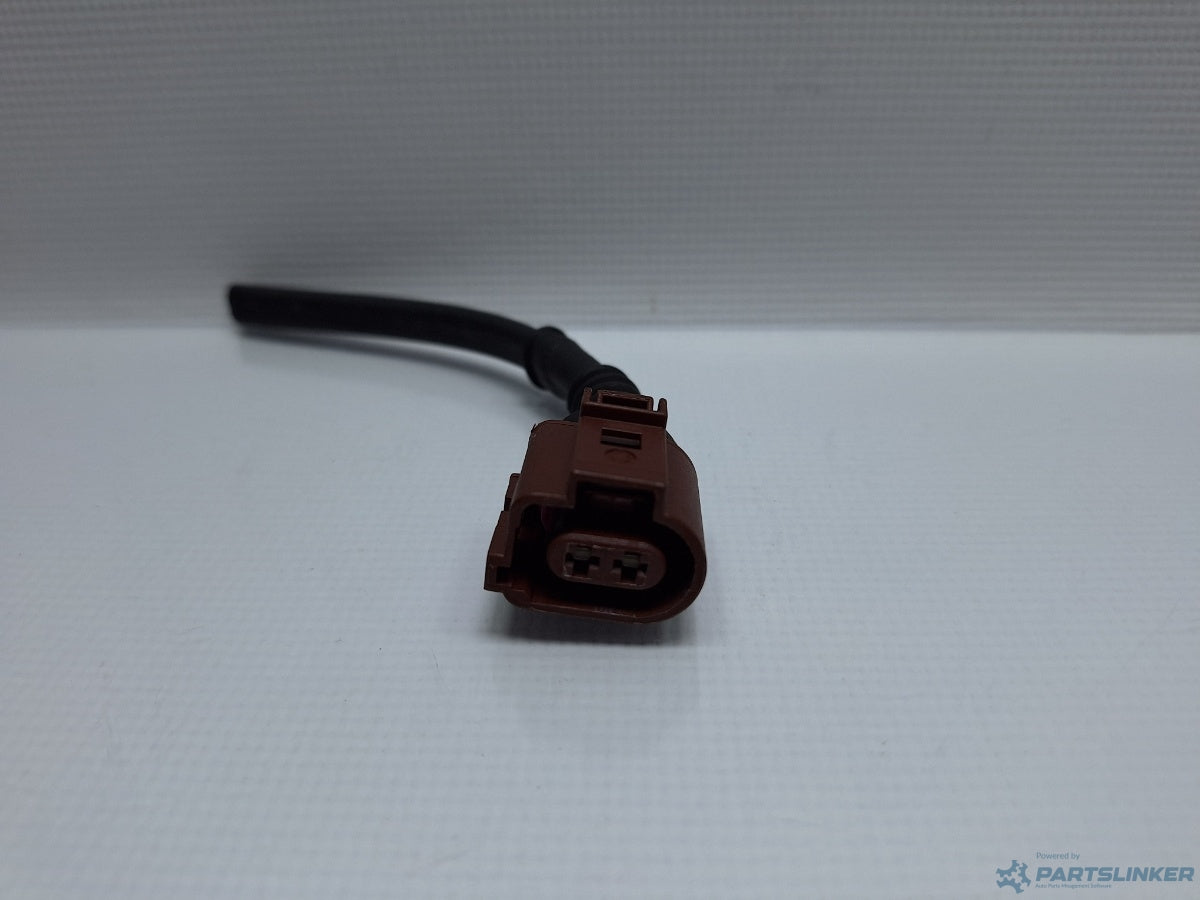 Mufa conector 2 pini AUDI A4 IV Avant (8K5, B8) [ 2007 - 2015 ] TDI (CJCD, CMFB, CSUA) 110KW|150HP 3B0973722A