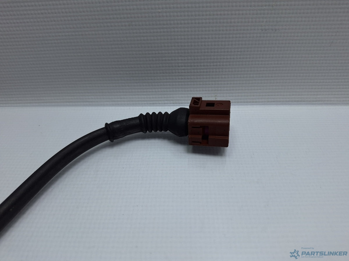 Mufa conector 2 pini AUDI A4 IV Avant (8K5, B8) [ 2007 - 2015 ] TDI (CJCD, CMFB, CSUA) 110KW|150HP 3B0973722A