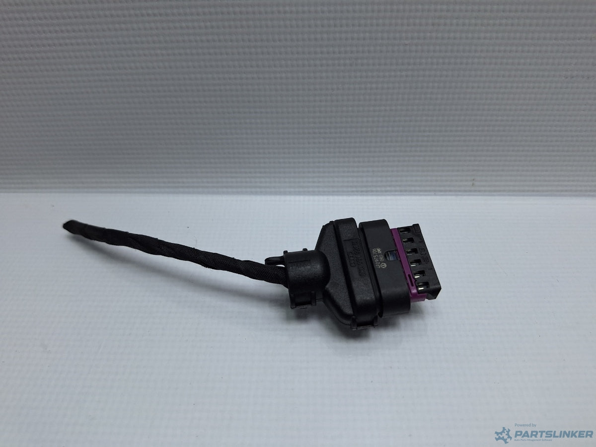 Mufa conector 6 pini AUDI A4 IV Avant (8K5, B8) [ 2007 - 2015 ] TDI (CJCD, CMFB, CSUA) 110KW|150HP 8K0971921K