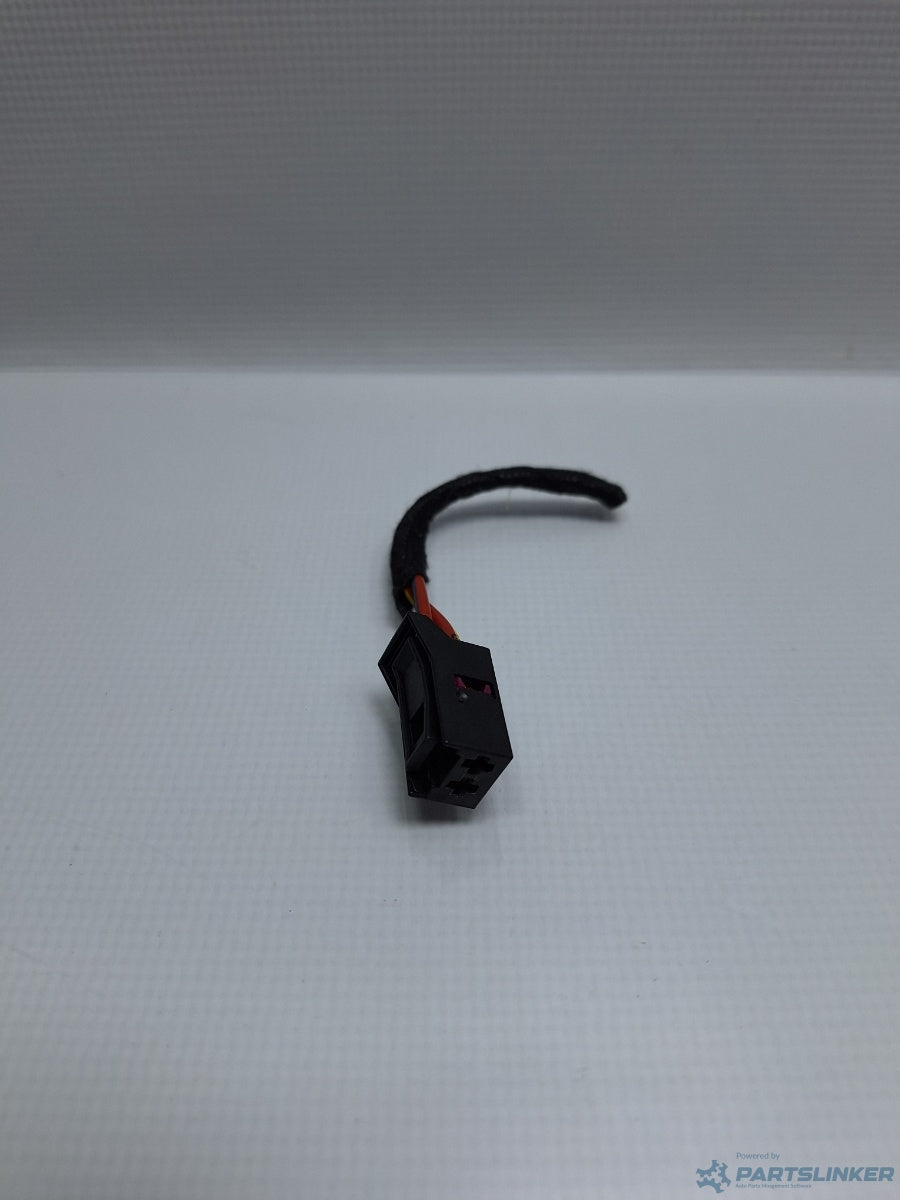 Mufa conector 2 pini AUDI A4 IV Avant (8K5, B8) [ 2007 - 2015 ] TDI (CJCD, CMFB, CSUA) 110KW|150HP 8Z0972703