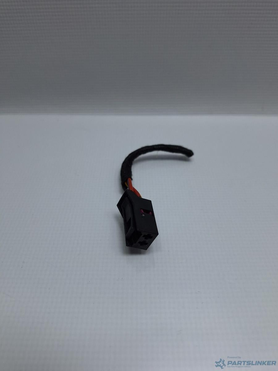 Mufa conector 2 pini AUDI A4 IV Avant (8K5, B8) [ 2007 - 2015 ] TDI (CJCD, CMFB, CSUA) 110KW|150HP OEM 8Z0972703
