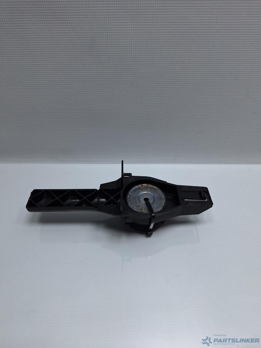 Suport radiator AUDI A4 IV Avant 8K5, B8 2007 - 2015 TDI CJCD, CMFB, CSUA 8K0805201