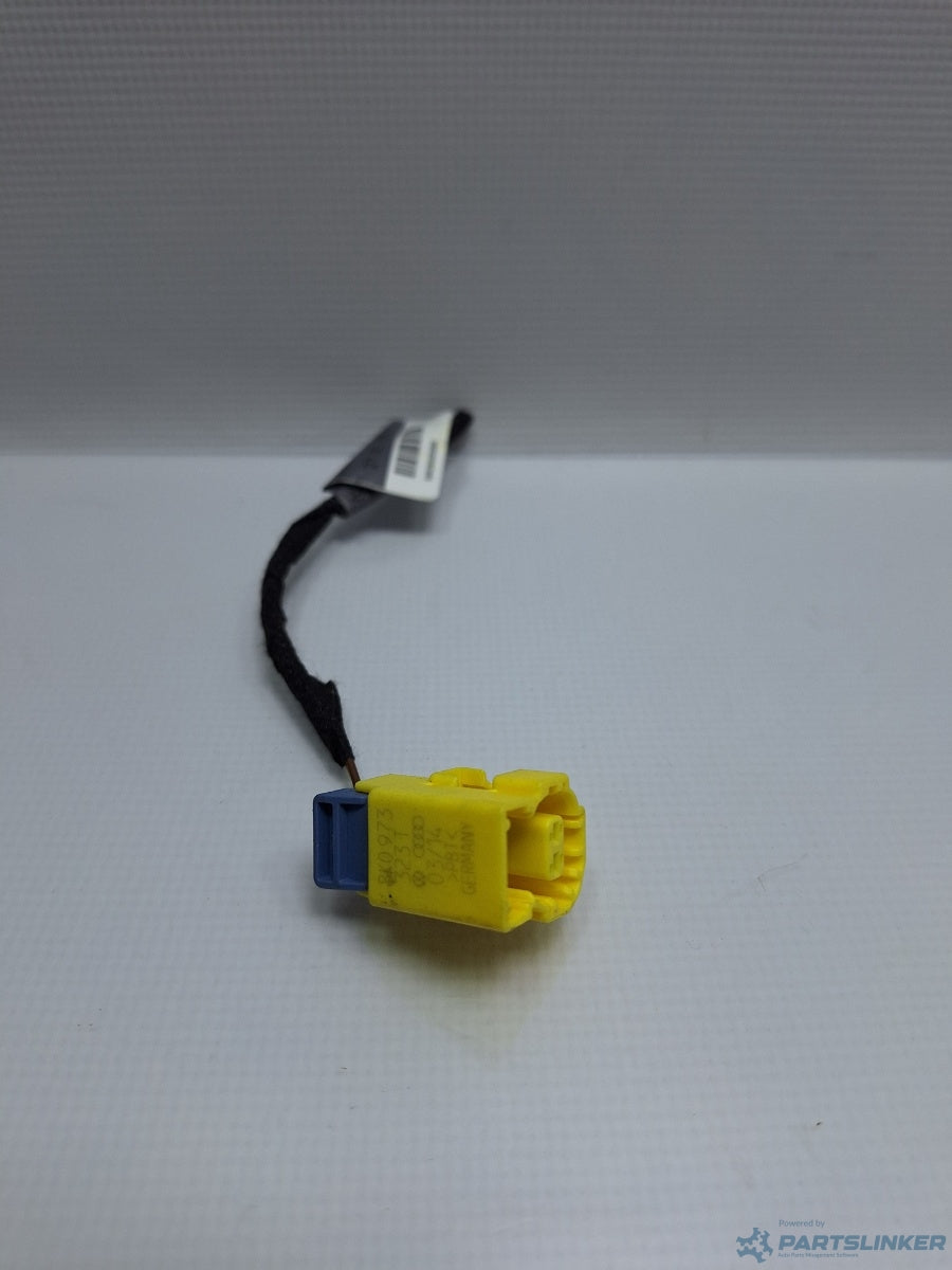 Mufa conector 2 pini AUDI A4 IV Avant (8K5, B8) [ 2007 - 2015 ] TDI (CJCD, CMFB, CSUA) 110KW|150HP 8K0973323T