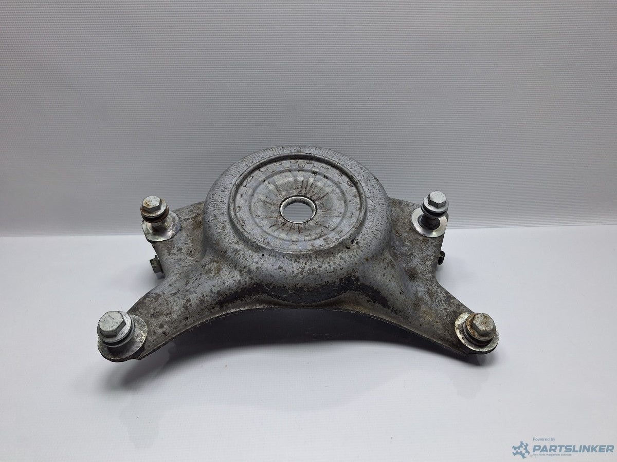 Flansa amortizor dreapta fata AUDI A4 IV Avant (8K5, B8) [ 2007 - 2015 ] TDI (CJCD, CMFB, CSUA) 110KW|150HP 8R0412384A