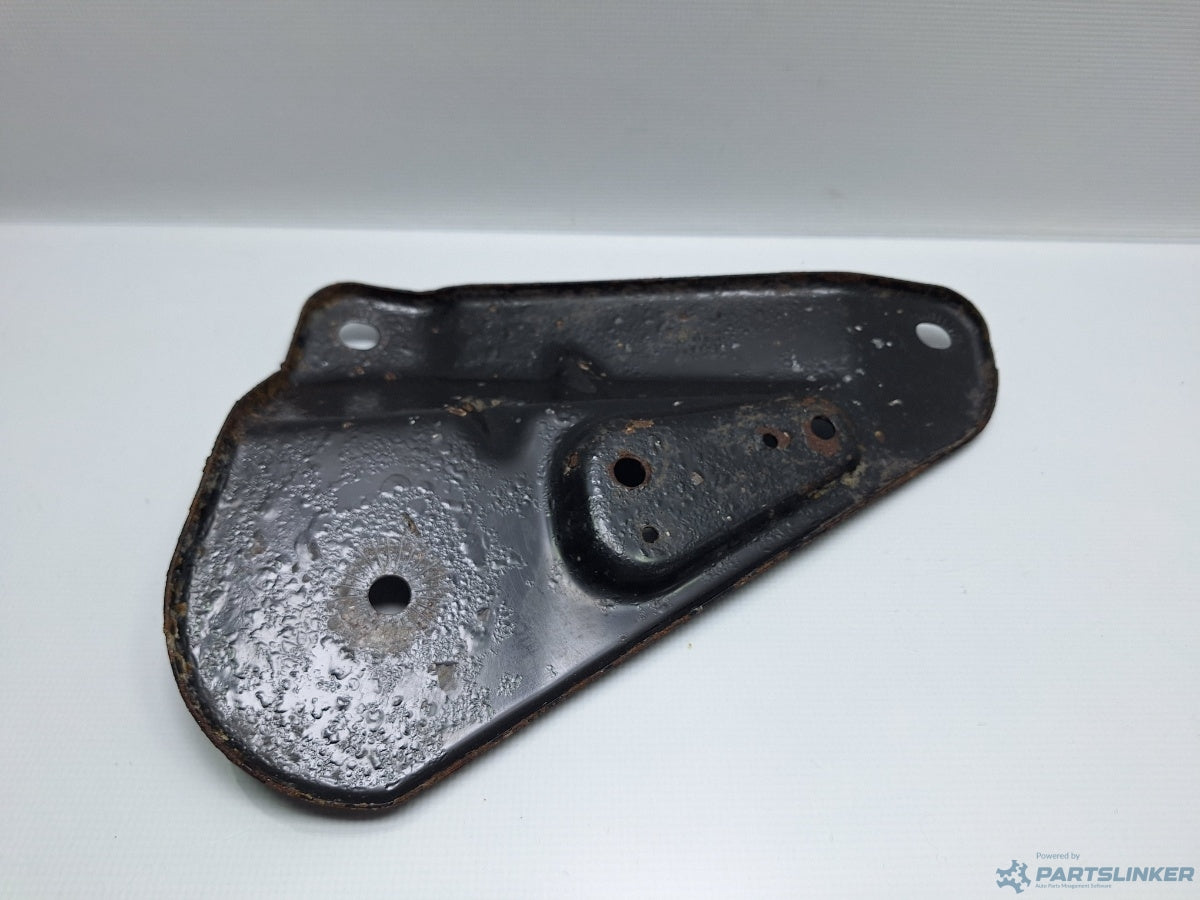 Prindere punte dreapta spate AUDI A4 IV Avant (8K5, B8) [ 2007 - 2015 ] TDI (CJCD, CMFB, CSUA) 110KW|150HP 8K0505220E