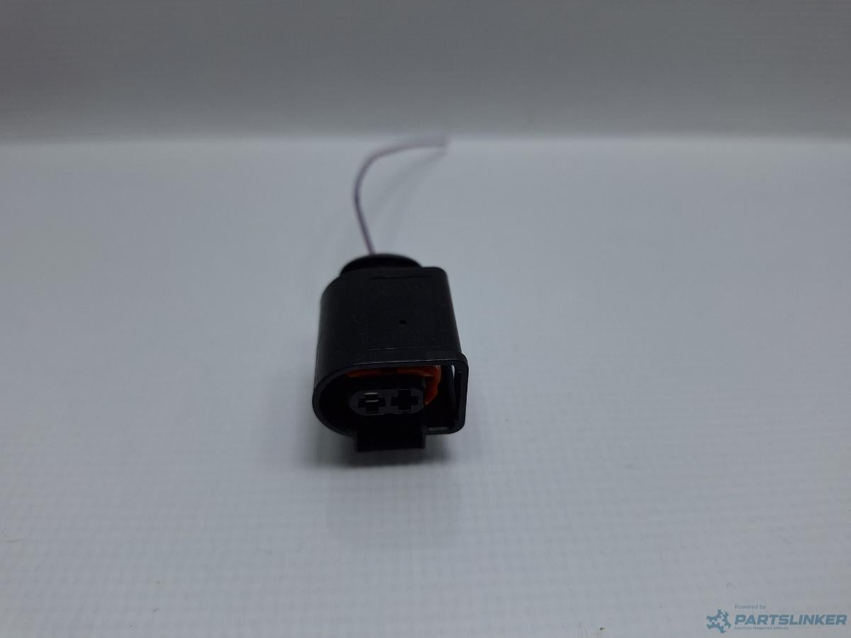 Mufa conector 2 pini AUDI A4 IV Avant (8K5, B8) [ 2007 - 2015 ] TDI (CJCD, CMFB, CSUA) 110KW|150HP OEM 4D0971992B