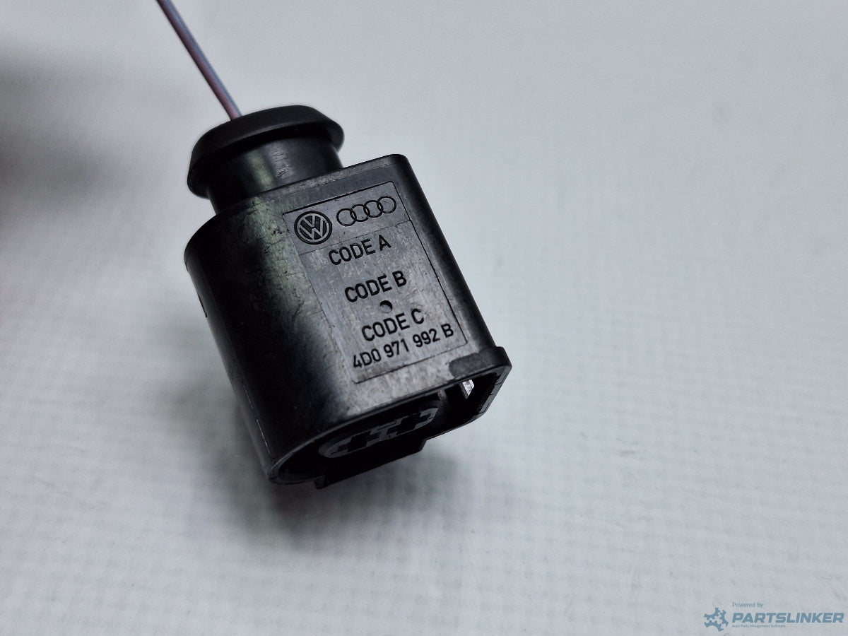 Mufa conector 2 pini AUDI A4 IV Avant (8K5, B8) [ 2007 - 2015 ] TDI (CJCD, CMFB, CSUA) 110KW|150HP 4D0971992B