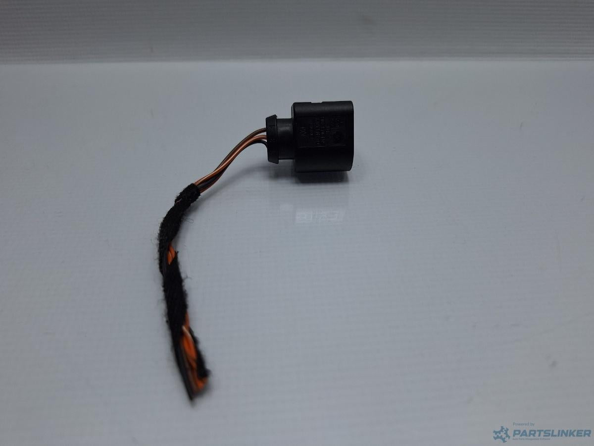 Mufa conector 6 pini AUDI A4 IV Avant (8K5, B8) [ 2007 - 2015 ] TDI (CJCD, CMFB, CSUA) 110KW|150HP OEM 5N1973206