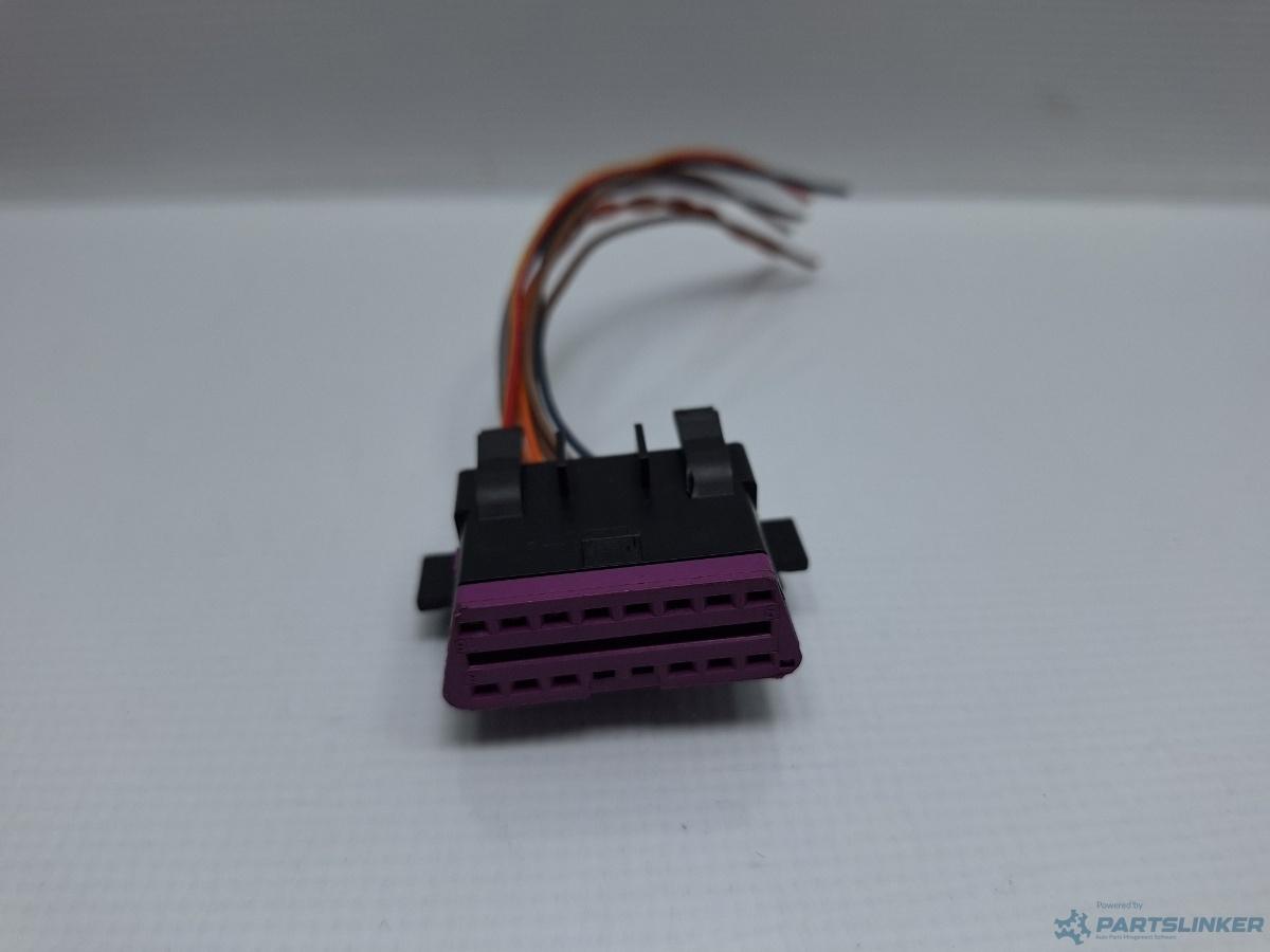 Mufa diagnoza AUDI A4 IV Avant (8K5, B8) [ 2007 - 2015 ] TDI (CJCD, CMFB, CSUA) 110KW|150HP OEM 3A0972695A
