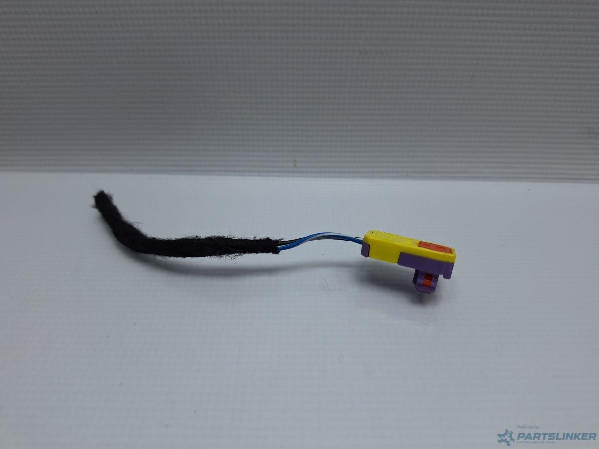 Mufa conector 2 pini AUDI A4 IV Avant (8K5, B8) [ 2007 - 2015 ] TDI (CJCD, CMFB, CSUA) 110KW|150HP OEM 8T0972571B