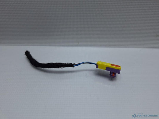 Mufa conector 2 pini AUDI A4 IV Avant (8K5, B8) [ 2007 - 2015 ] TDI (CJCD, CMFB, CSUA) 110KW|150HP OEM 8T0972571B