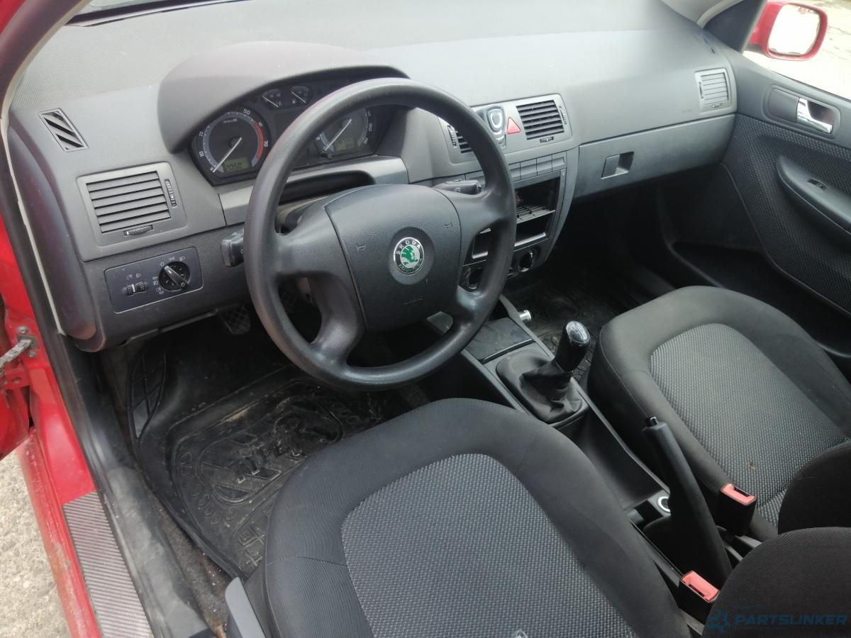 Dezmembrez SKODA FABIA Combi (6Y5) [ 2000 - 2007 ] 1.2 (AZQ, BME) 47KW|64HP