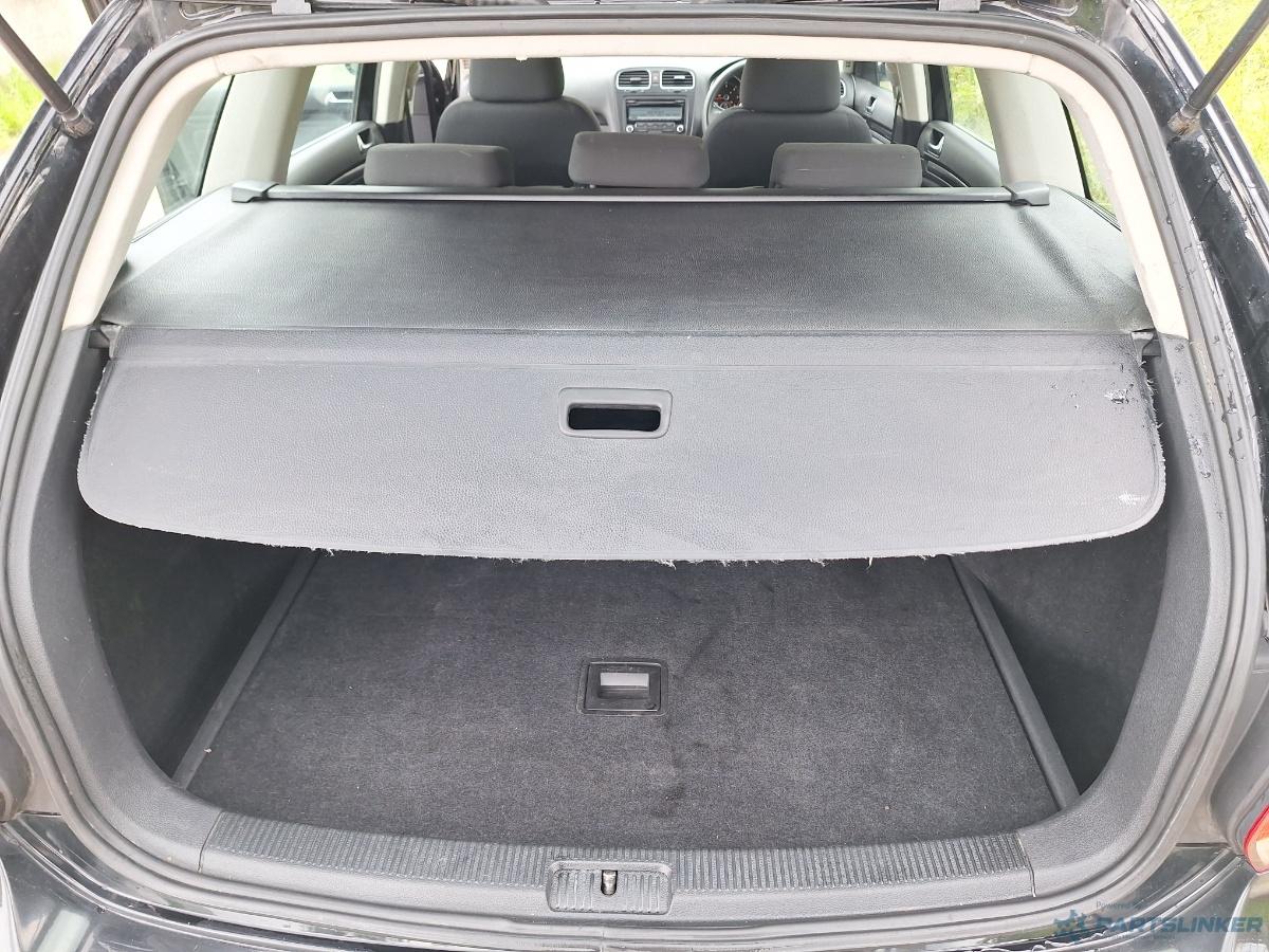 Dezmembrez VOLKSWAGEN GOLF VI Variant (AJ5) [ 2009 - 2013 ] TDI (CAYC) 77KW|105HP
