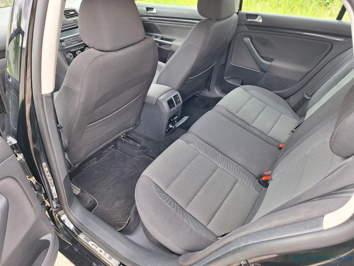 Dezmembrez VOLKSWAGEN GOLF VI Variant (AJ5) [ 2009 - 2013 ] TDI (CAYC) 77KW|105HP