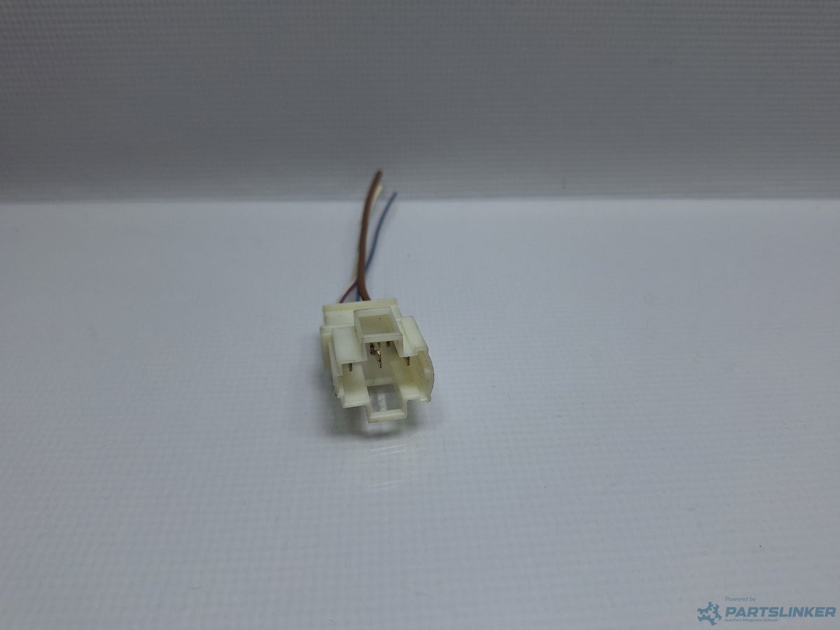 Mufa conector 3 pini AUDI A4 IV Avant (8K5, B8) [ 2007 - 2015 ] TDI (CJCD, CMFB, CSUA) 110KW|150HP 357919321