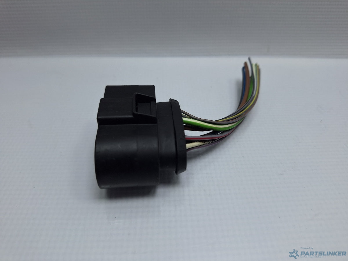 Mufa conector far AUDI A4 IV Avant (8K5, B8) [ 2007 - 2015 ] TDI (CJCD, CMFB, CSUA) 110KW|150HP 3C0973737