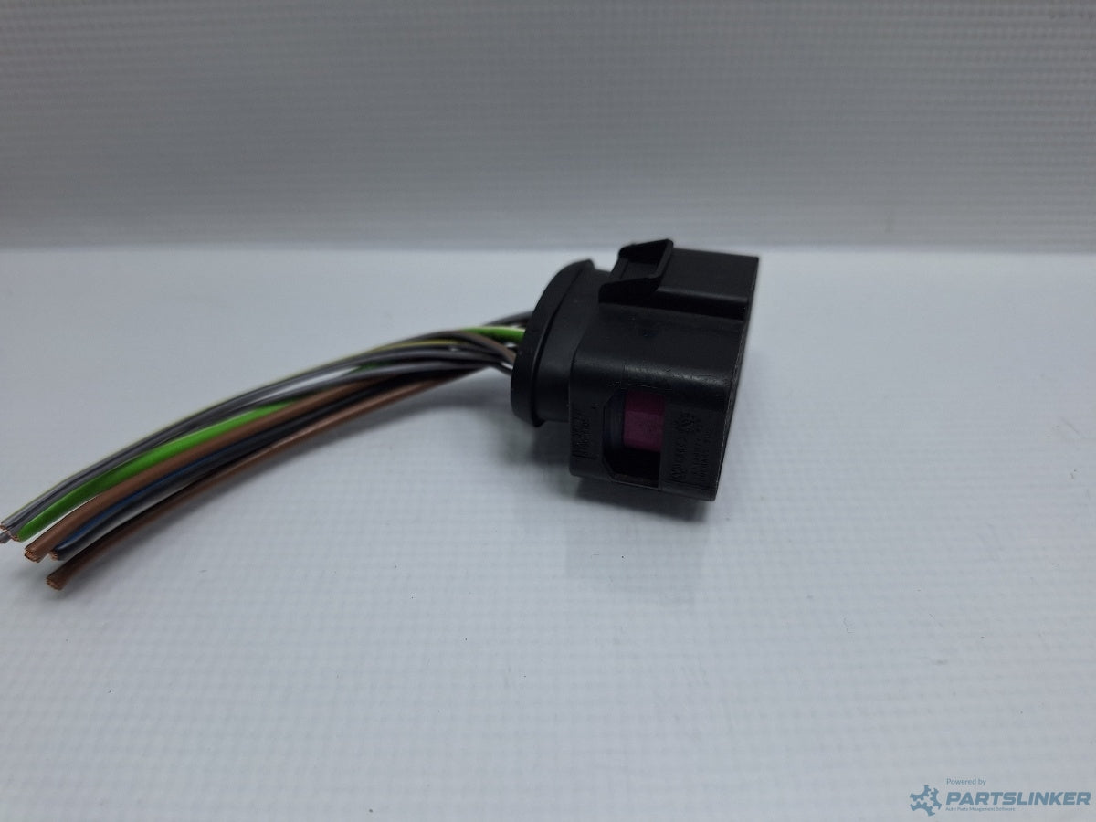 Mufa conector far AUDI A4 IV Avant (8K5, B8) [ 2007 - 2015 ] TDI (CJCD, CMFB, CSUA) 110KW|150HP 3C0973737