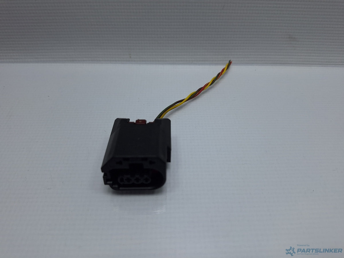 Mufa conector 3 pini 8E0973703C AUDI A4 IV Avant (8K5, B8) [ 2007 - 2015 ]
