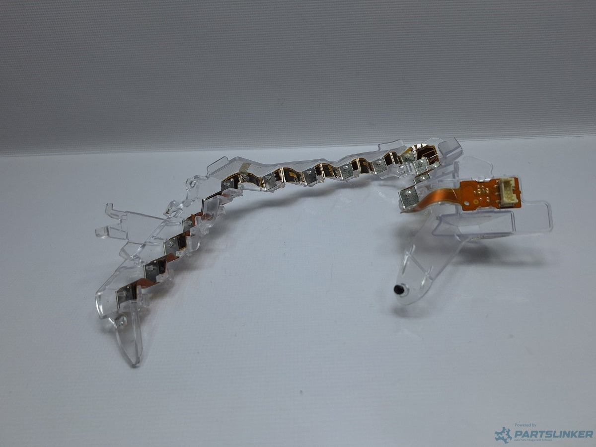 DRL far dreapta VOLKSWAGEN PASSAT (362) [ 2010 - 2014 ] Valeo 90099628