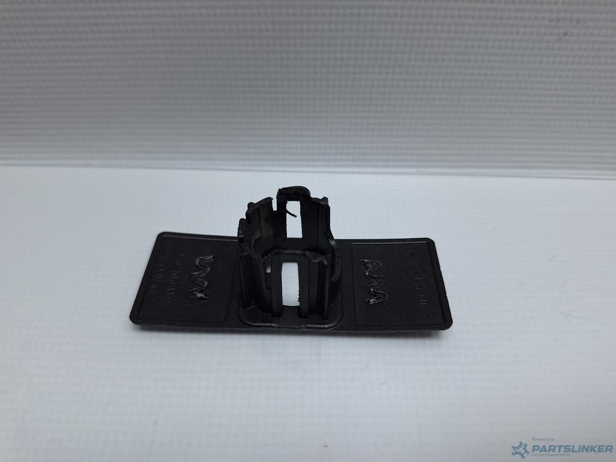 Suport senzor bara fata VOLKSWAGEN PASSAT (365) [ 2010 - 2014 ] 1.6 TDi BlueMotion (CAYC) 77KW|105HP OEM 3AA919493